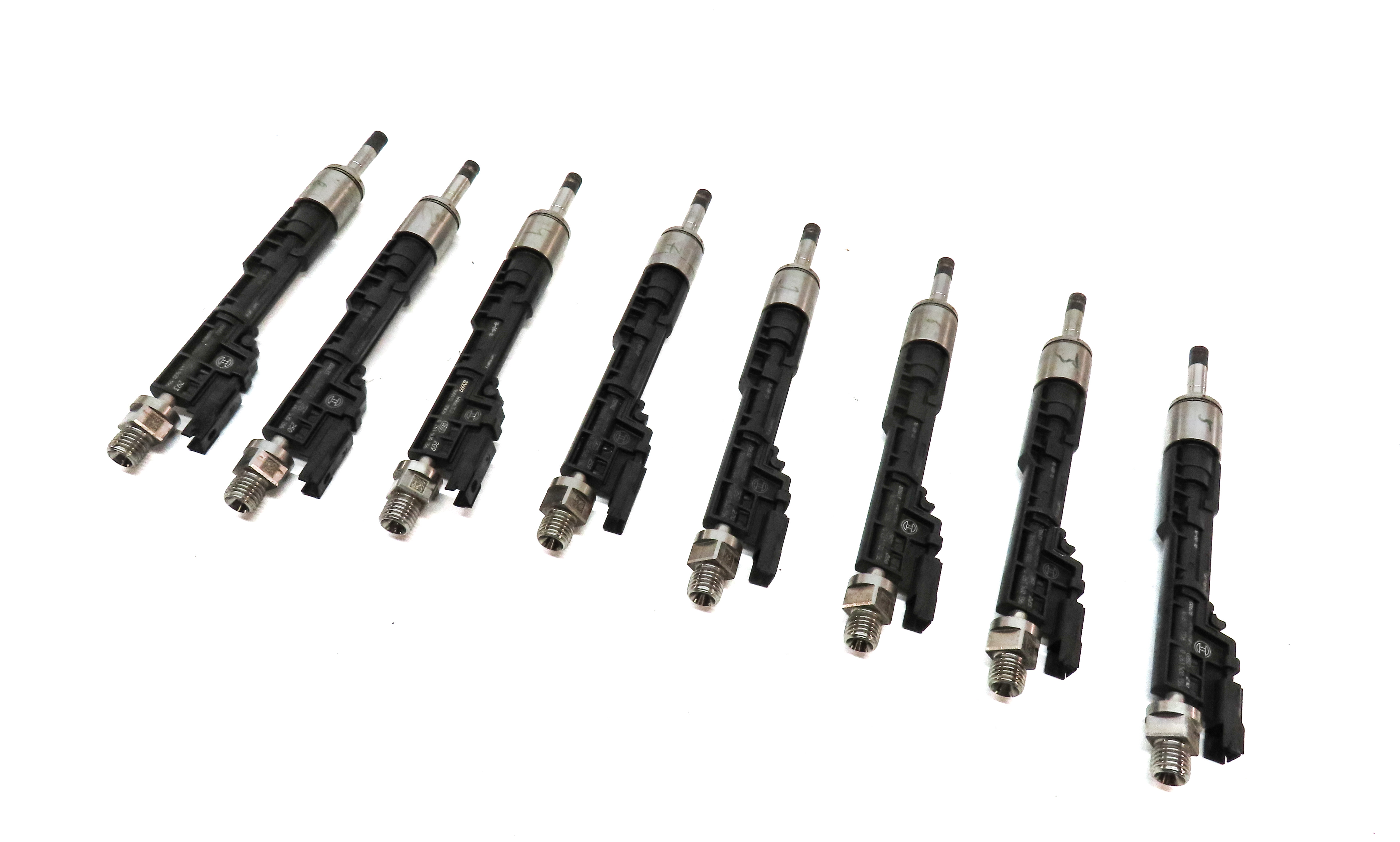 12-14 BMW 550iGT 650i 750i M5 M6 (F01 F07 F10 F12) 4.4L N63 FUEL INJECTOR SET/8 — exact item pictured